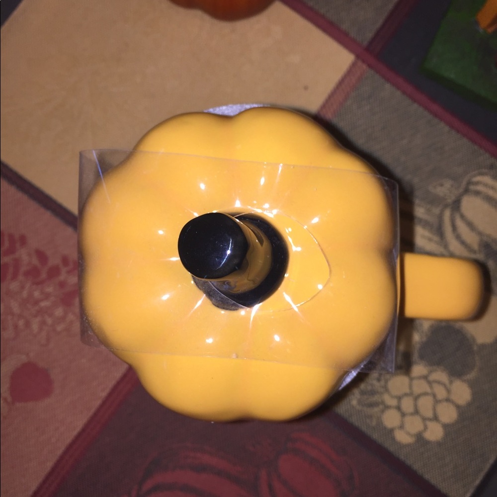 Rae Dunn OH MY GOURD Mug Pumpkin topper ๐ - Picture 4 of 5